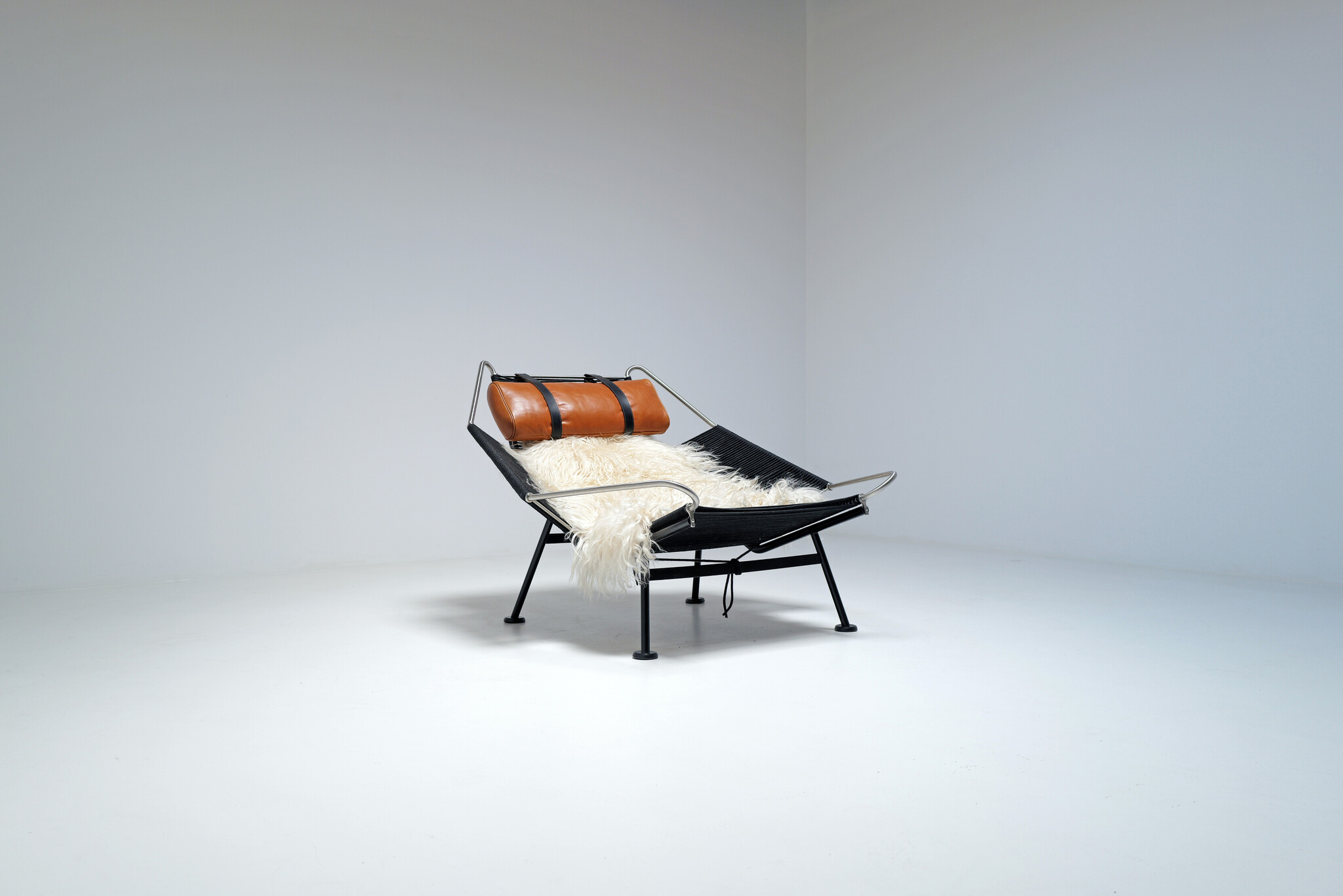 Flag Halyard Lounge Chair van Hans J. Wegner voor PP Møbler