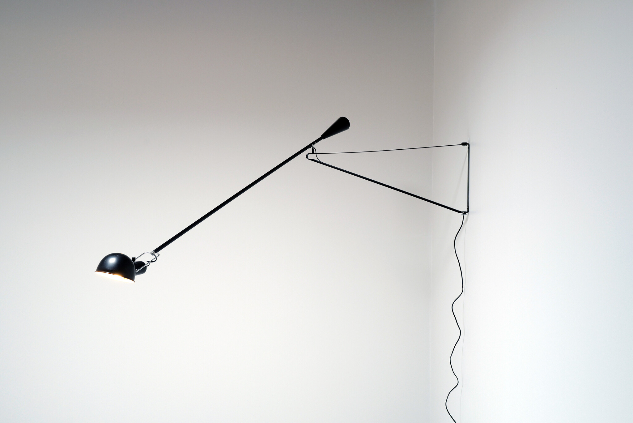 Wall lamp Model 265 van Paolo Rizzatto voor Arteluce, 1973