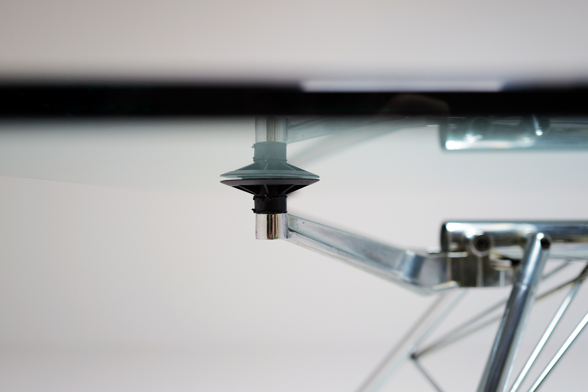 Nomos desk door Norman foster voor Tecno, 1980'S