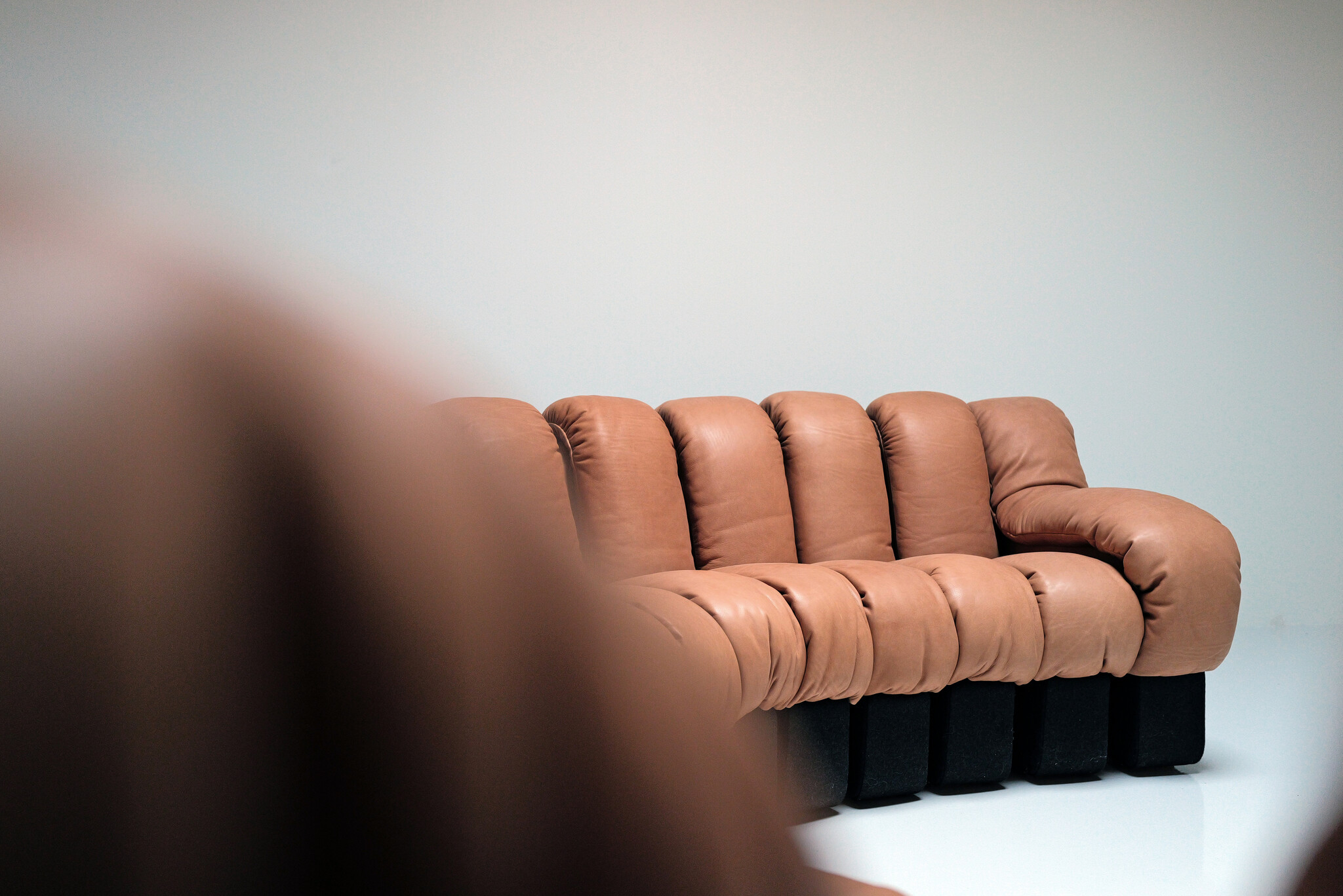 De iconische "Snake sofa" De Sede DS600
