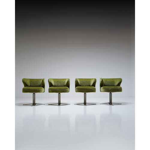 Gianni Moscatelli  club armstoelen