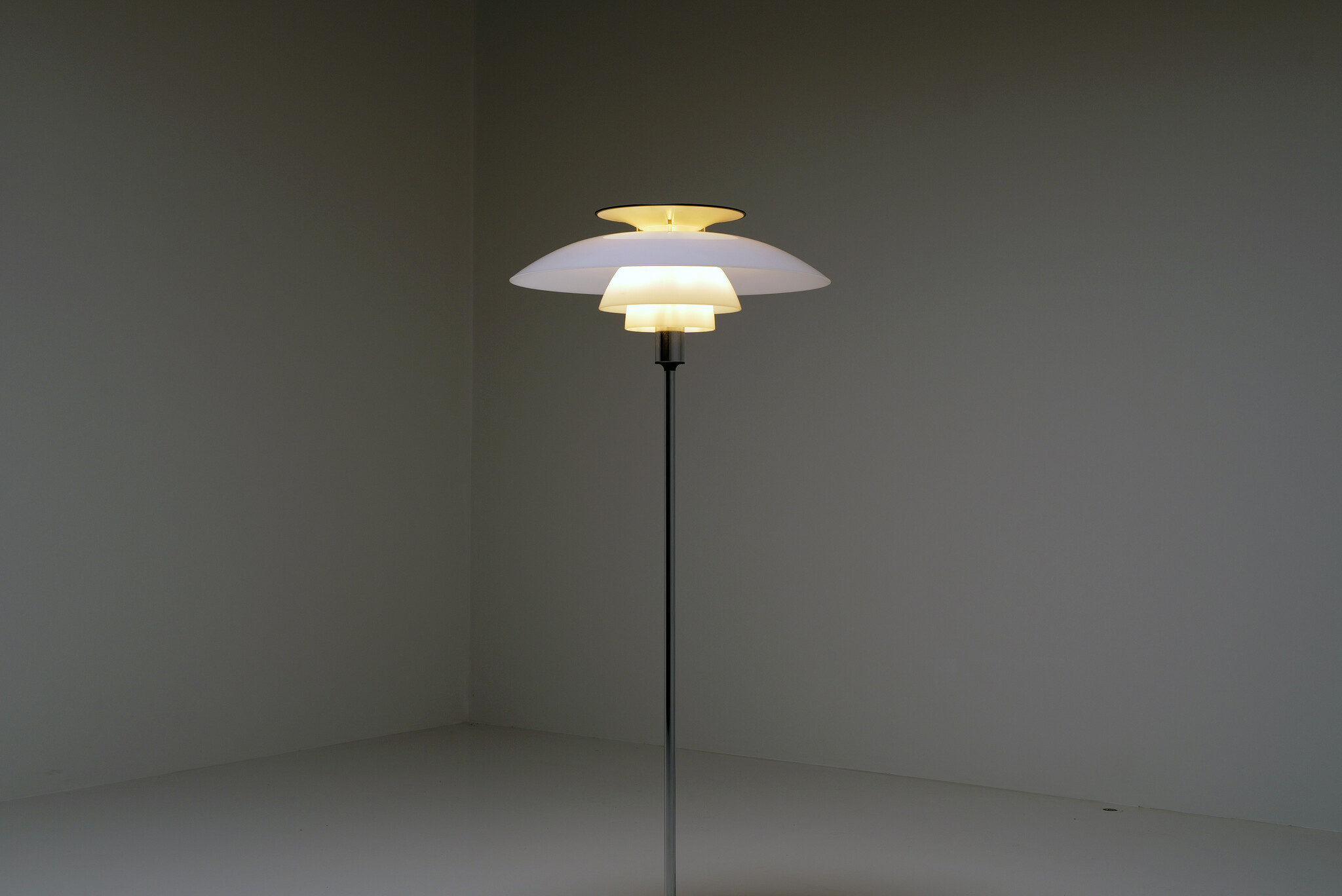 PH80 vloerlamp van Poul Henningsen voor Louis Poulsen, 1970s