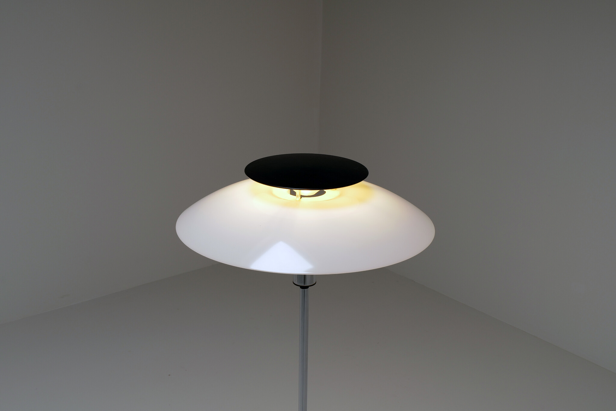 PH80 vloerlamp van Poul Henningsen voor Louis Poulsen, 1970s