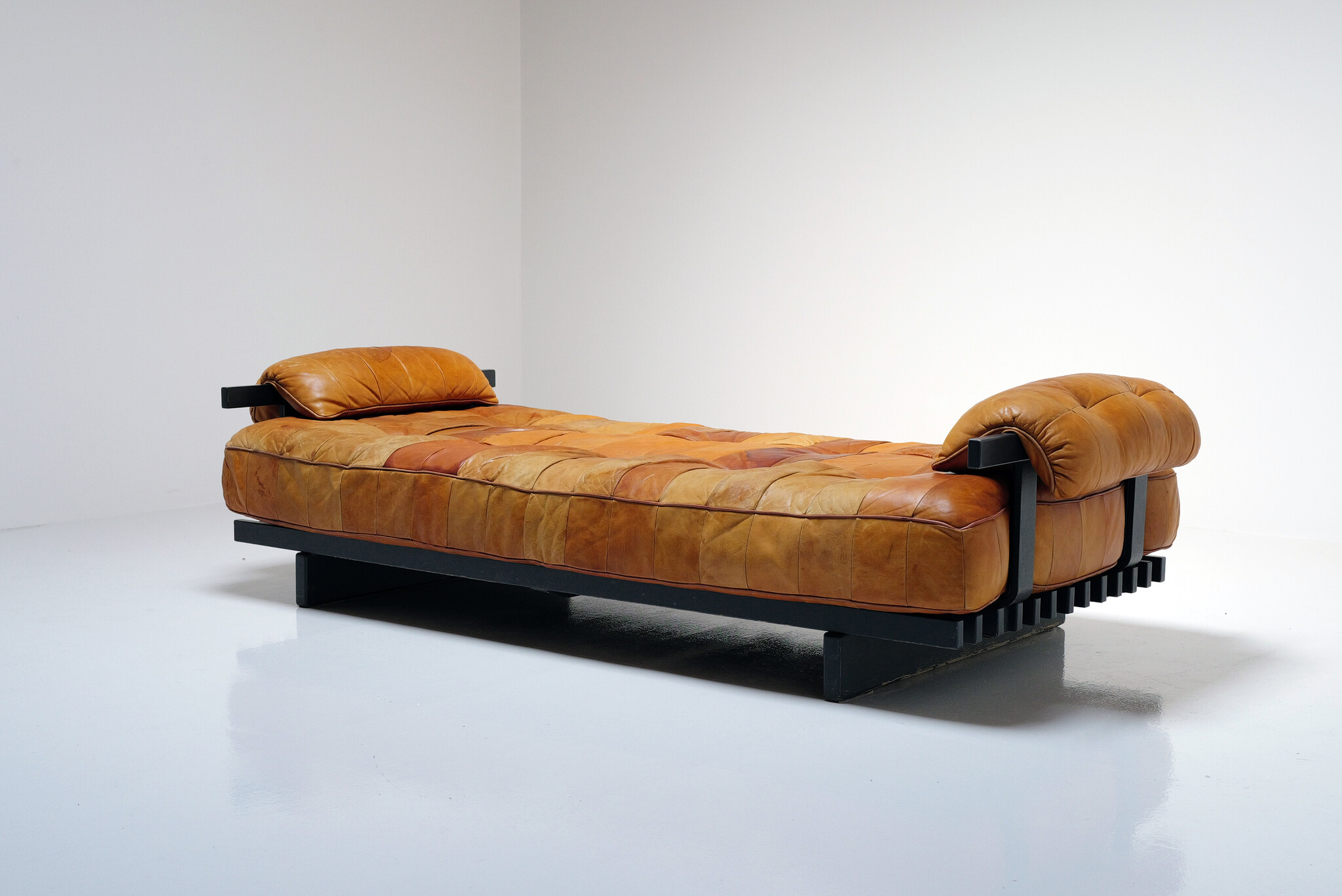 Vintage De Sede DS 80 patchwork daybed, 1970s