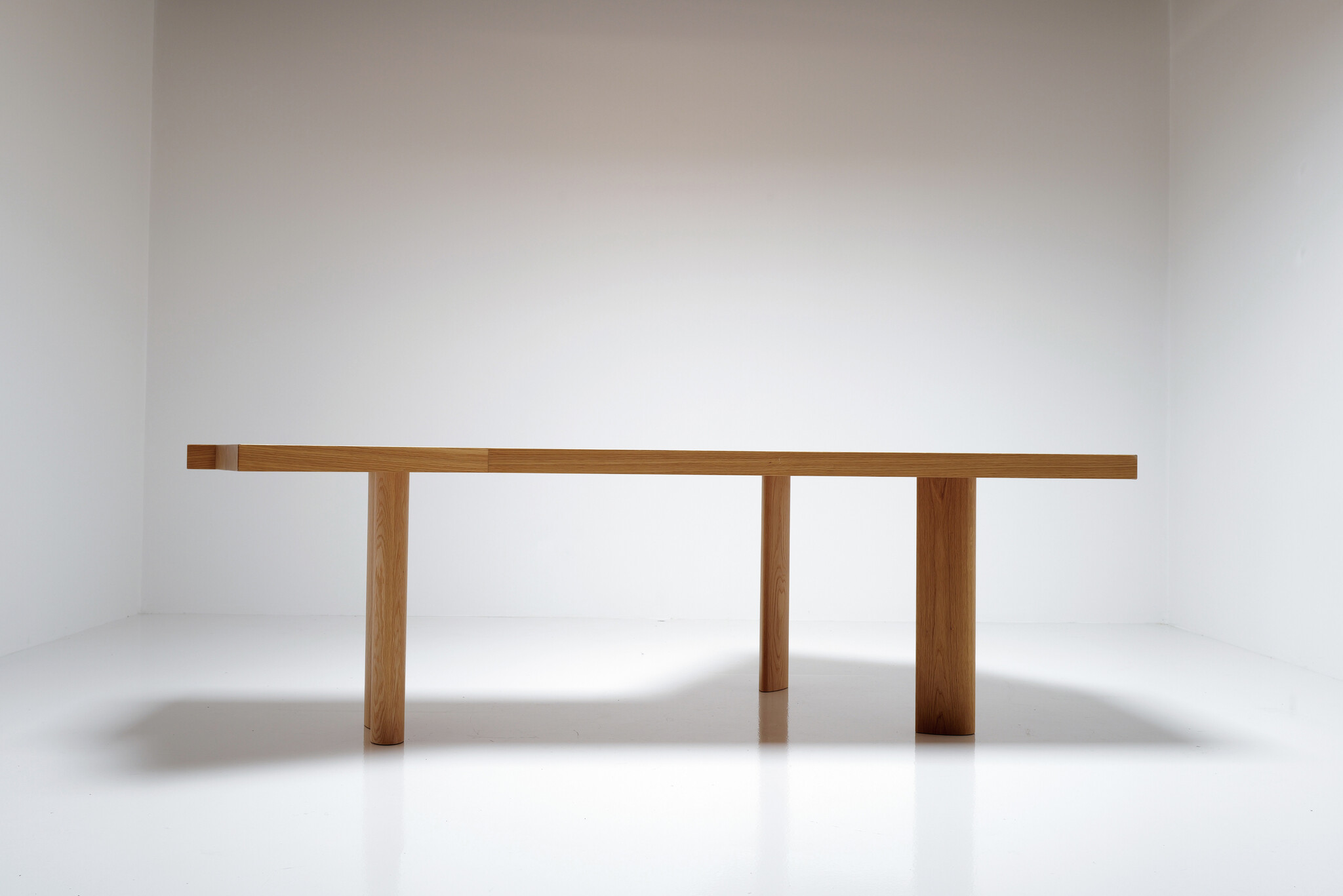 Natural Oak Ventaglio bureau van Charlotte Perriand voor Cassina