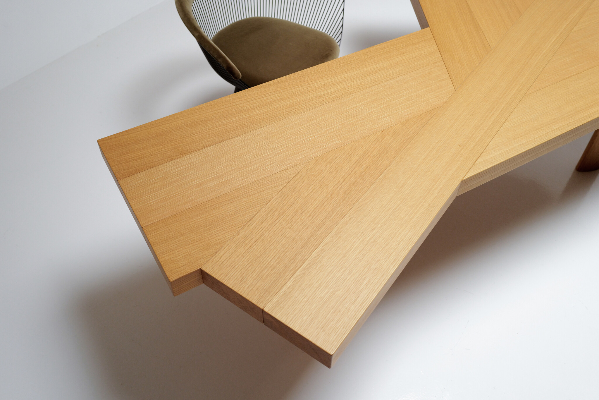 Natural Oak Ventaglio bureau van Charlotte Perriand voor Cassina