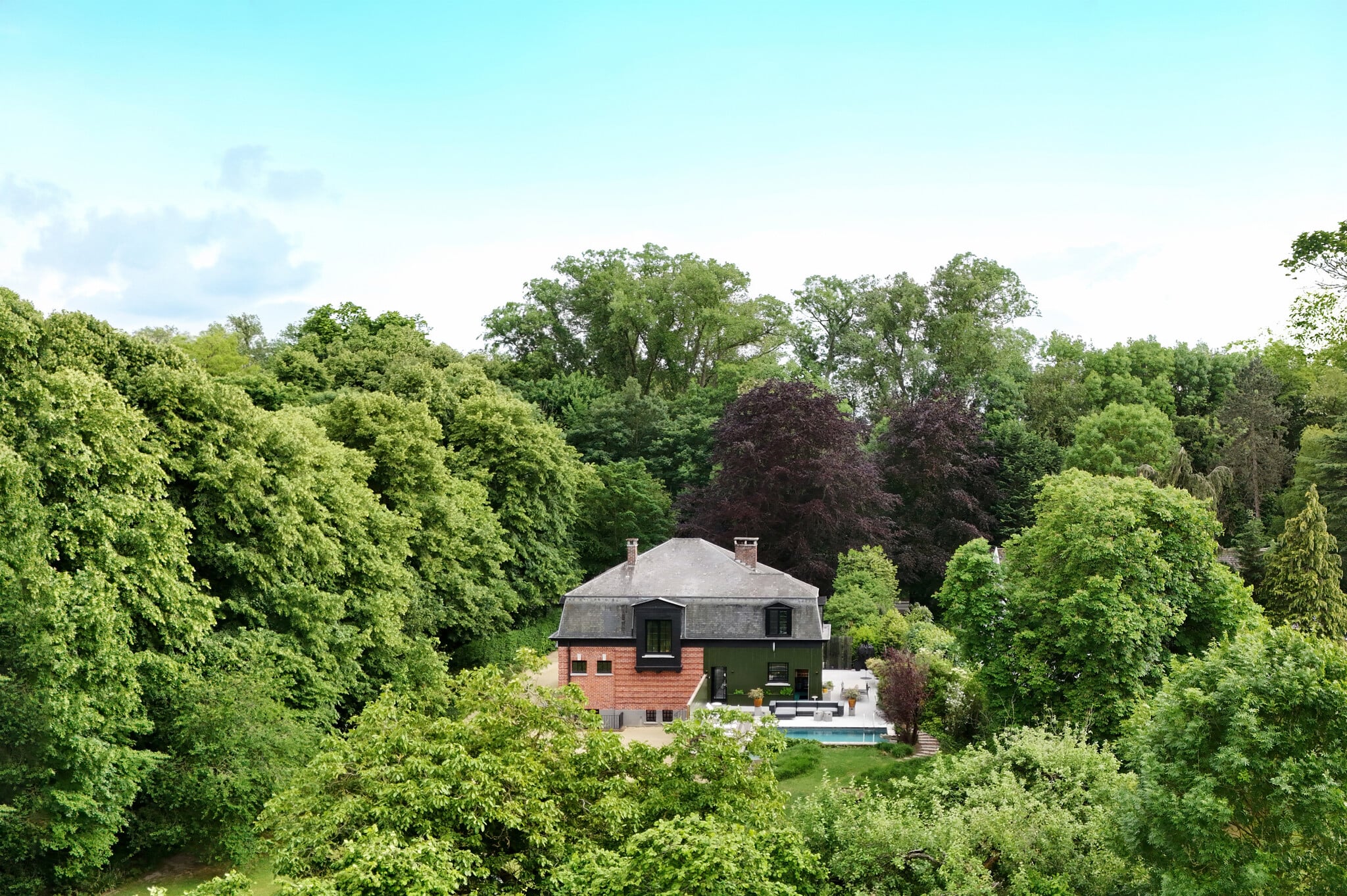 Director's residence in a green setting, 1951