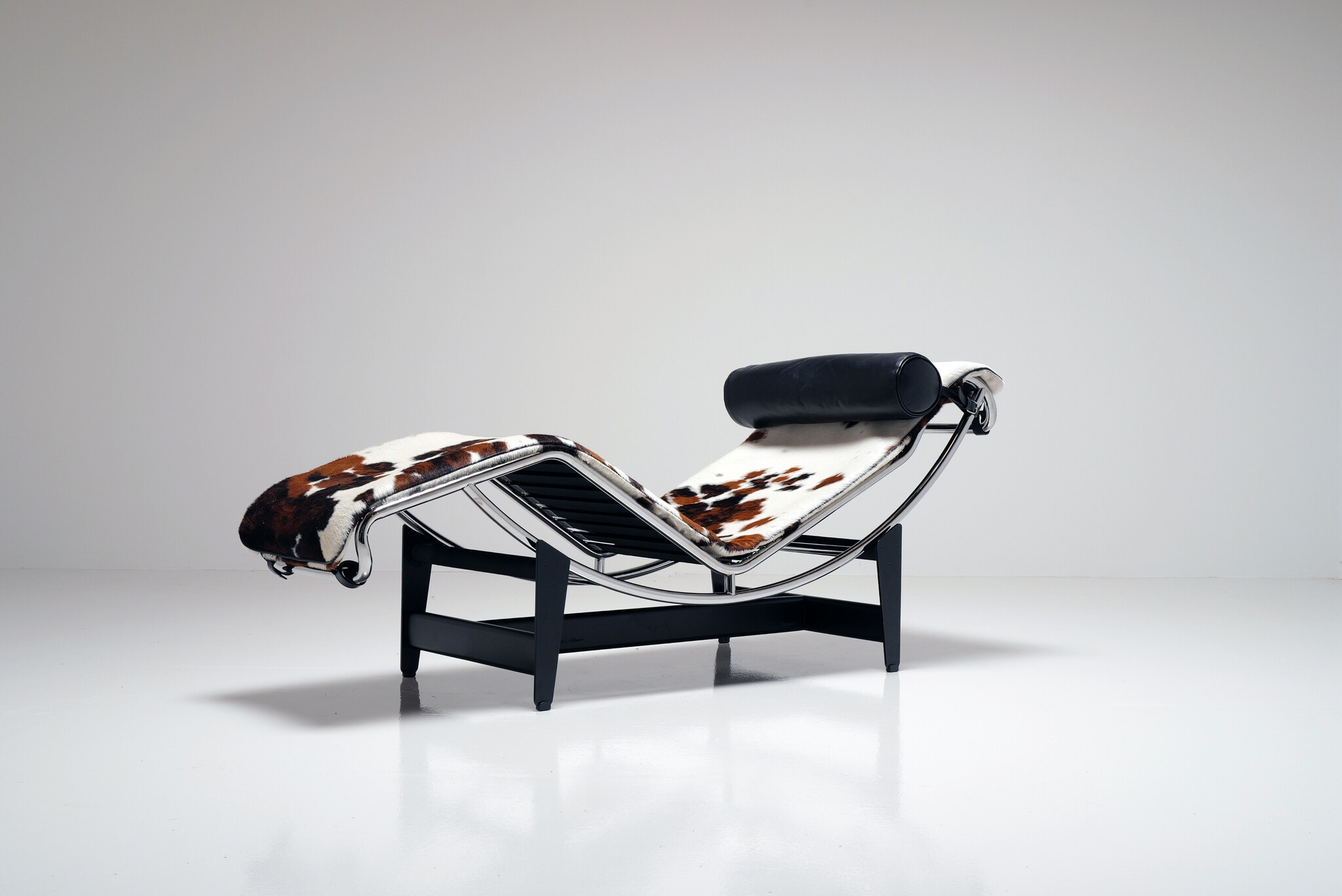 LC4 Chaise Longue van Le Corbusier, Pierre Jeanneret & Charlotte Perriand