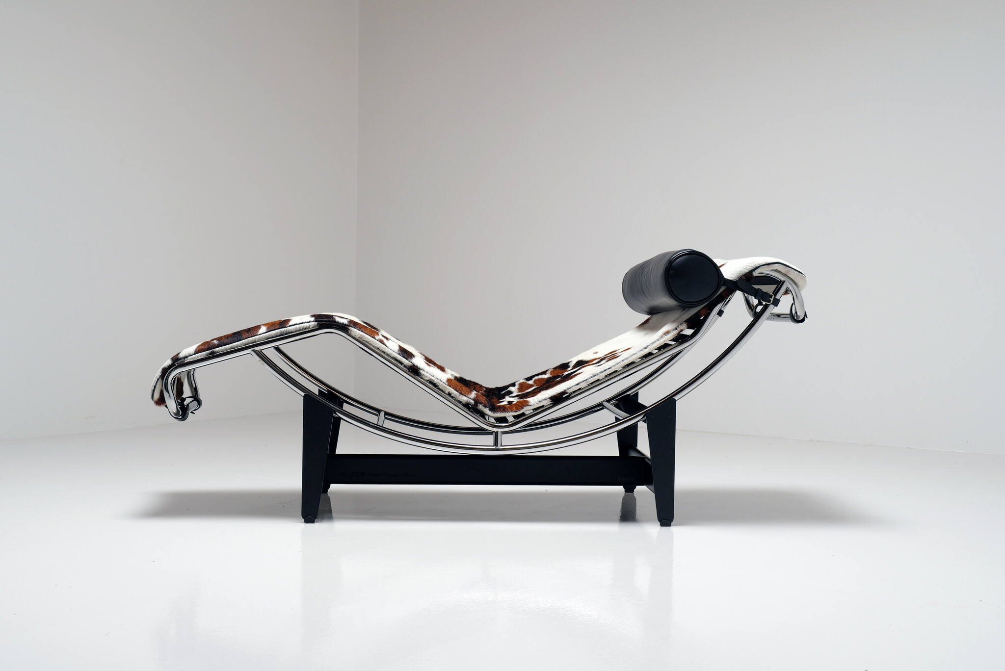 LC4 Chaise Longue van Le Corbusier, Pierre Jeanneret & Charlotte Perriand