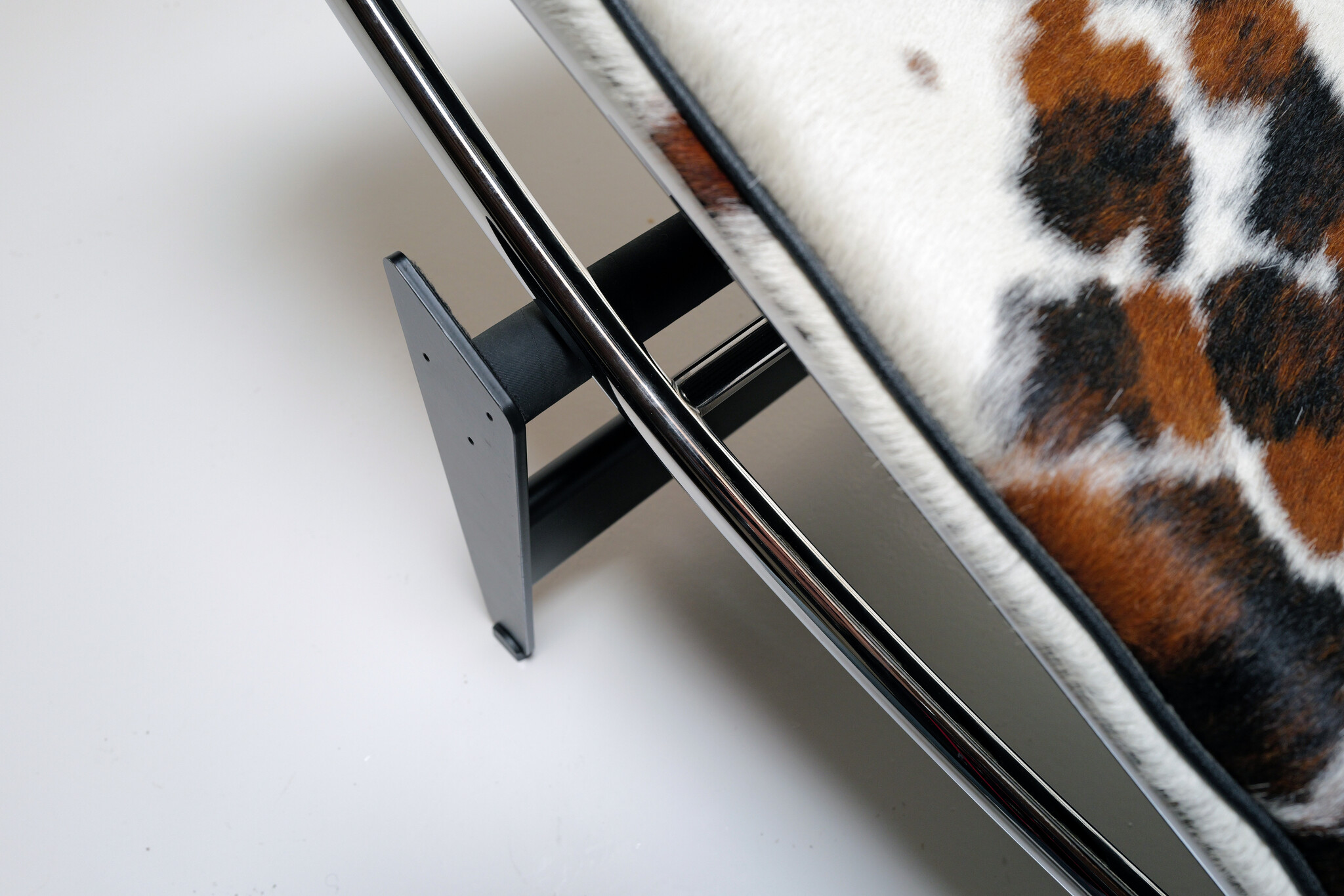 LC4 Chaise Longue van Le Corbusier, Pierre Jeanneret & Charlotte Perriand