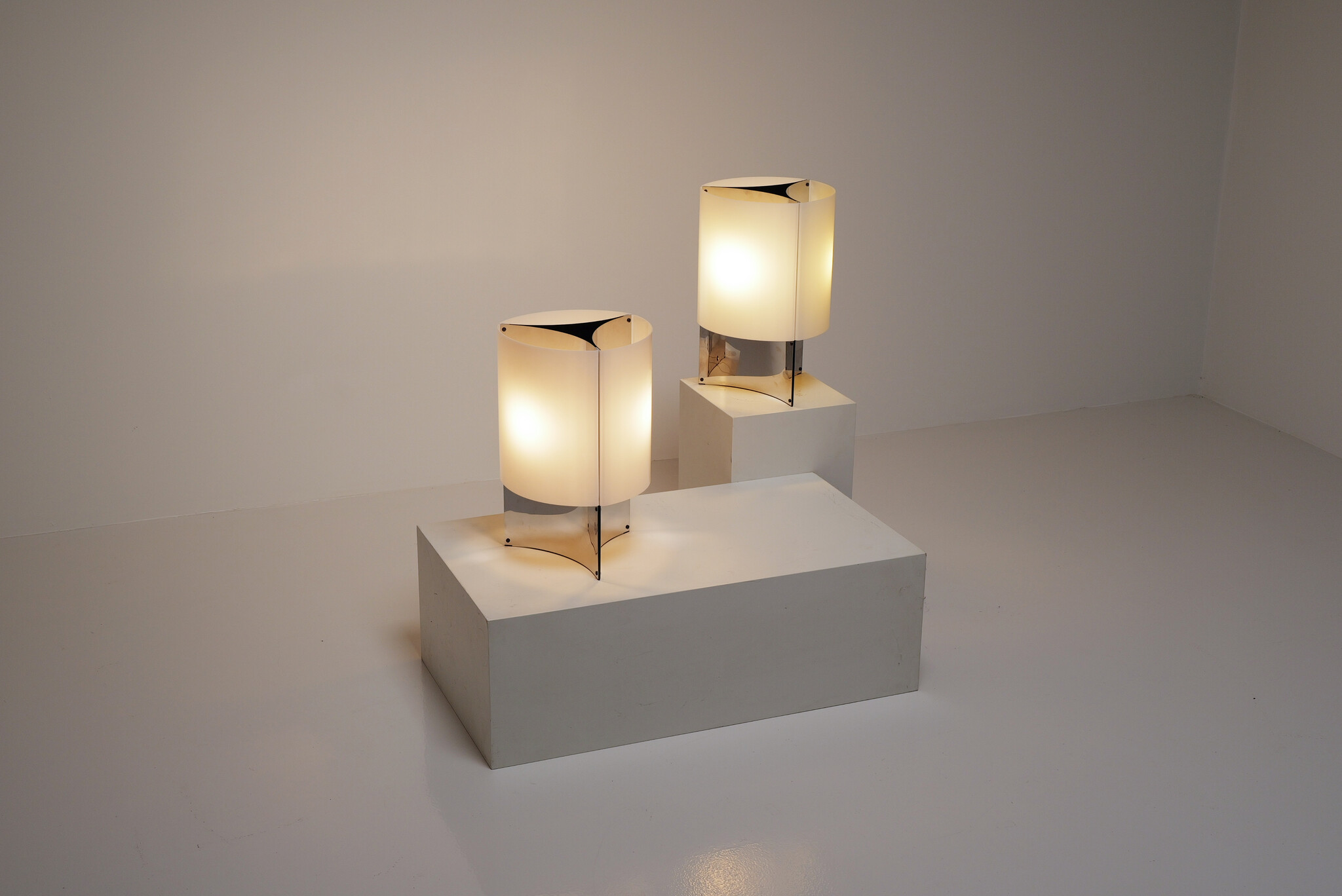 Model 526G tafellamp van Massimo Vignelli voor Arteluce, 1960s