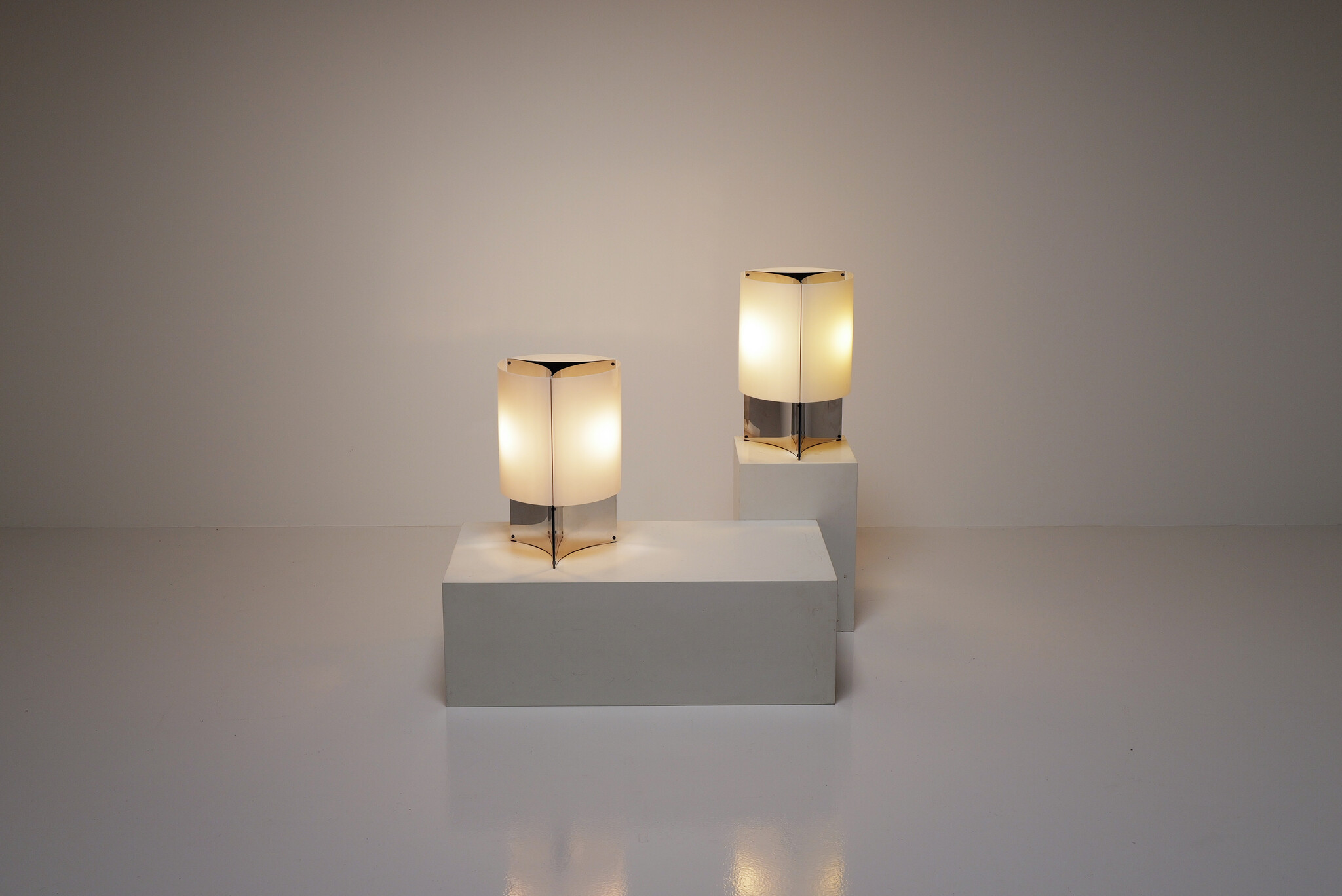 Model 526G tafellamp van Massimo Vignelli voor Arteluce, 1960s
