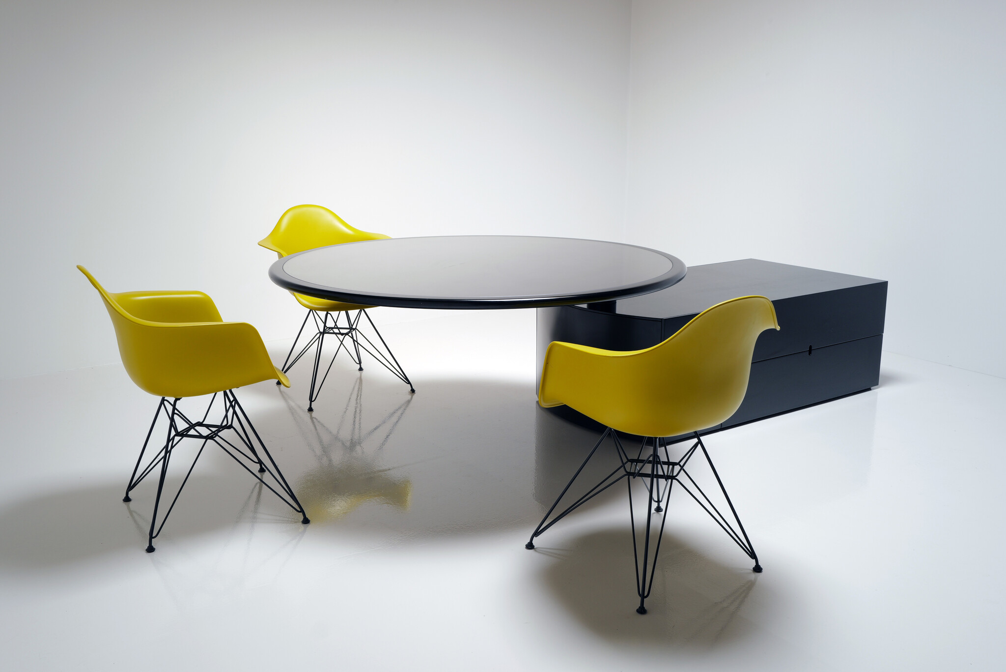 “Malibu” tafel van Cini Boeri voor Arflex, 1980s