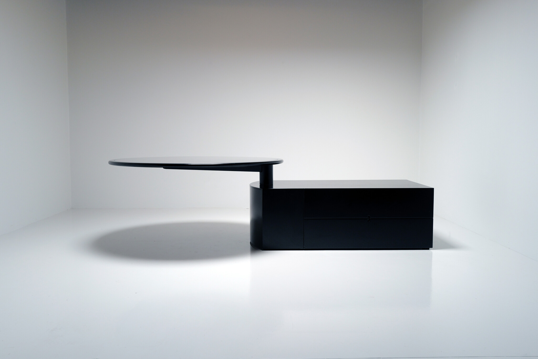 “Malibu” tafel van Cini Boeri voor Arflex, 1980s