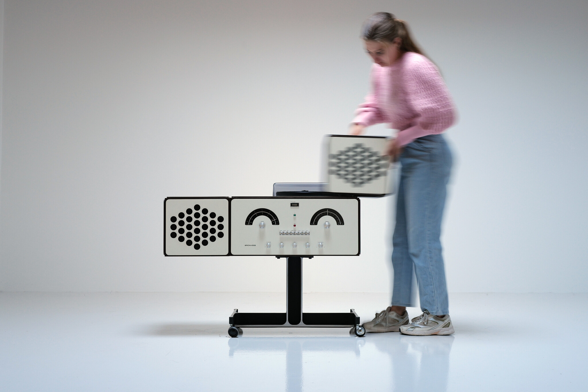 Radiophonograph Cubo RR226 Limited Edition van Achille & Pier Giacomo Castiglioni voor Brionvega, 2008