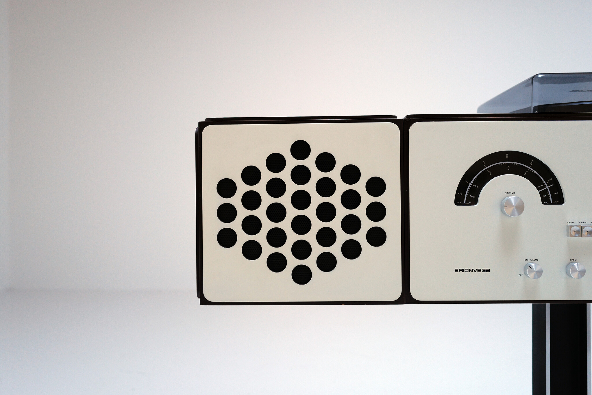 Radiophonograph Cubo RR226 Limited Edition van Achille & Pier Giacomo Castiglioni voor Brionvega, 2008