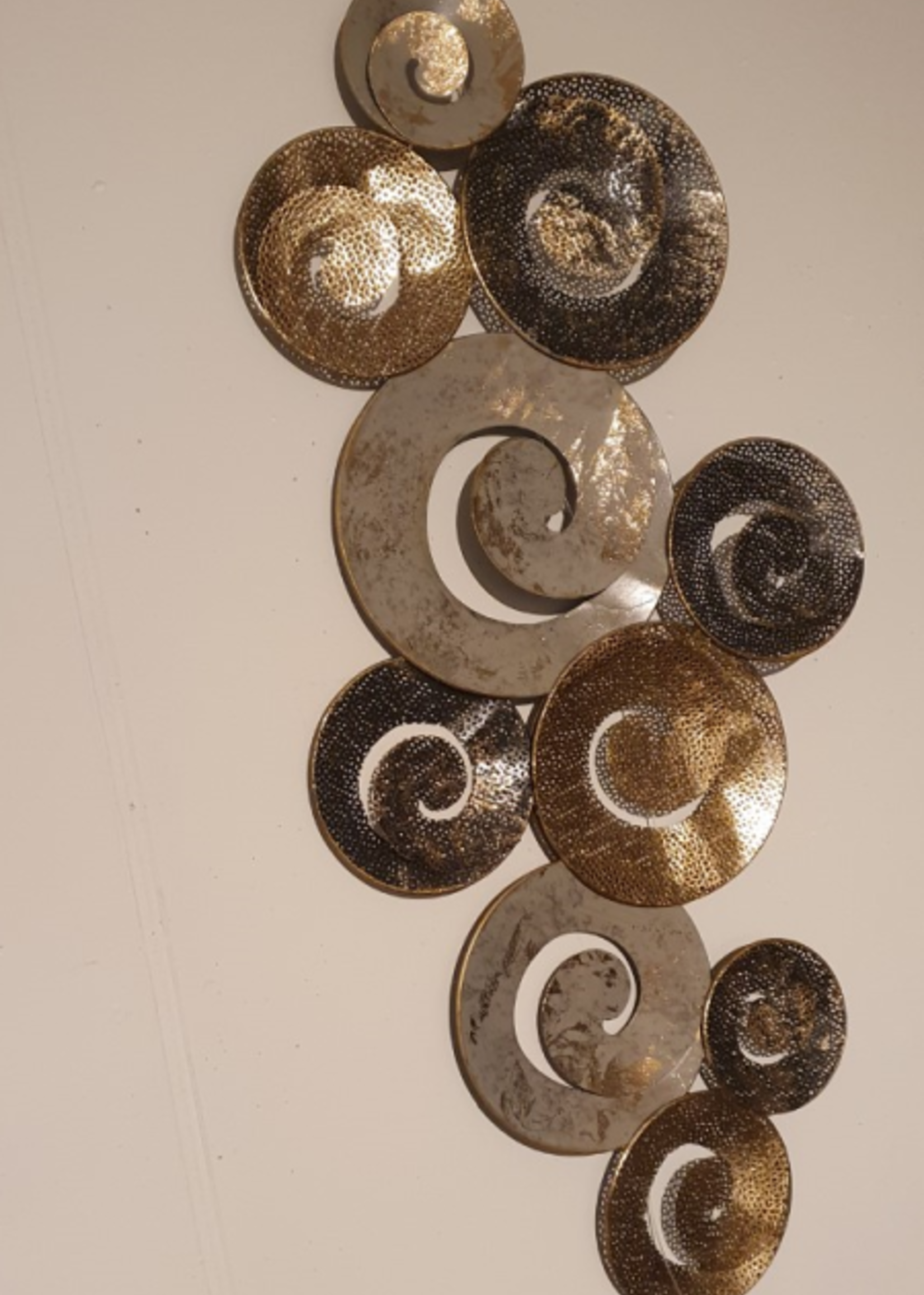 Metalen wanddecoratie Kolk