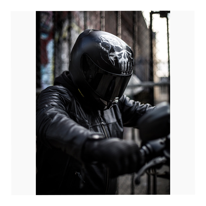 HJC - RPHA 11 Punisher Marvel helmet - Biker Outfit