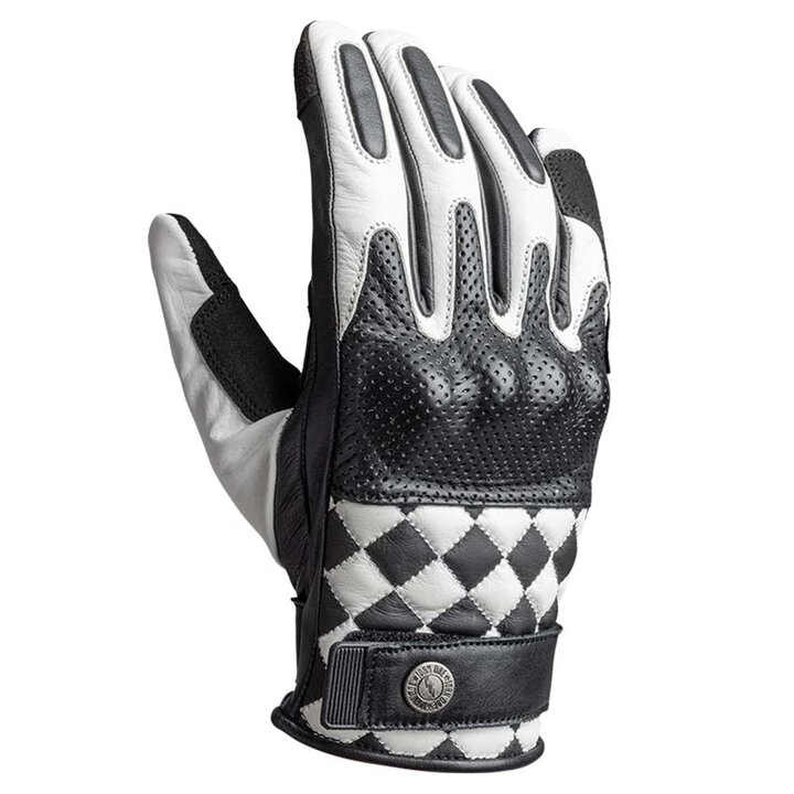 Tracker Race White Black