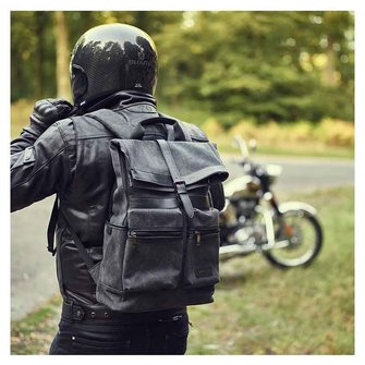 Bagster District rugzak Biker Outfit