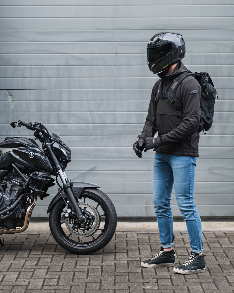 HJC RPHA 12 Carbon
