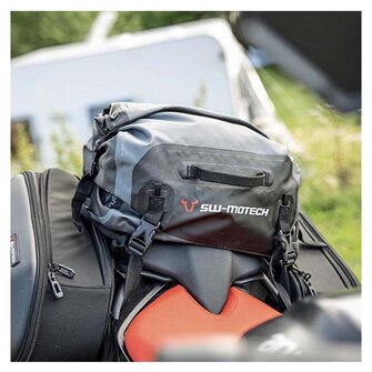 Sac étanche 180 Tailbag SW-Motech - 18 Litres - Pour Moto, Fixations 4 Points - Dimensions 39x25x18 Cm