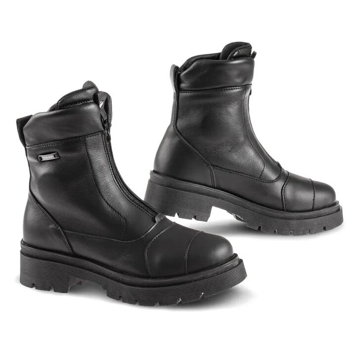 Falco Ruby Black