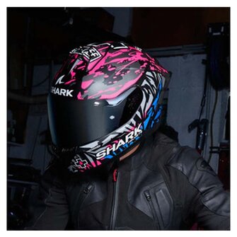 Shark Skwal Cup Replica Redding