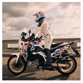 Richa Eternity Women Trousers