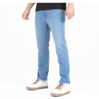 John Doe Taylor Mono Light