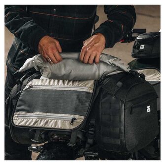 Legend Gear by SW-Motech Tail Bag LR5