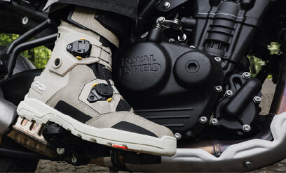 MOTORCYCLE BOOTS