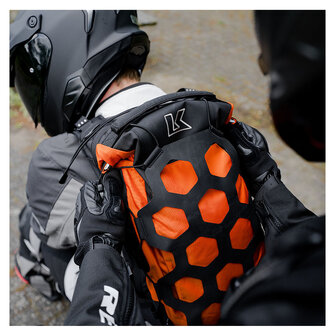 Kriega Trail 18