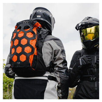 Kriega Trail 18