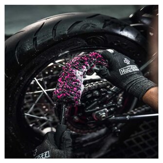 Muc-Off Microfibre Detailing Brush Set
