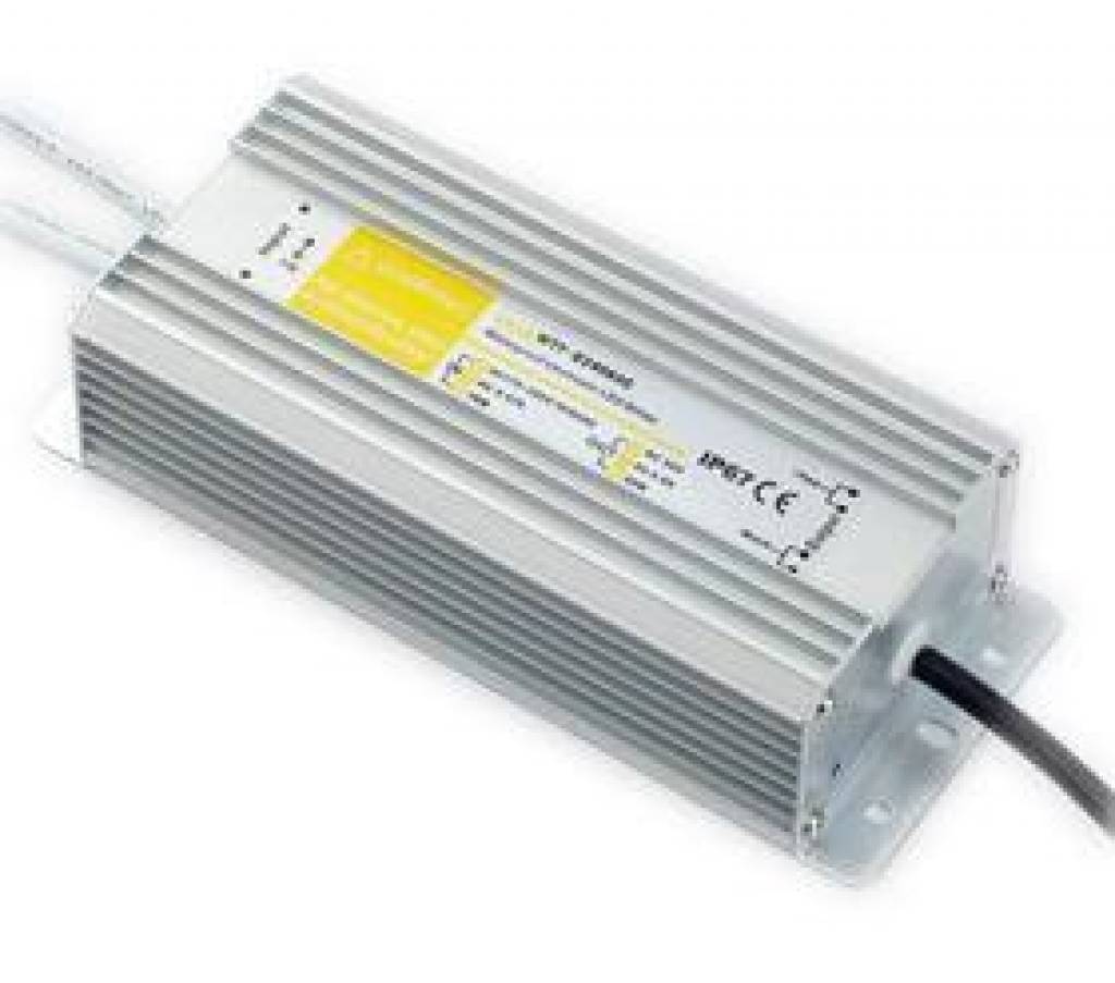 Alimentación de 60 Watts Impermeable 12V