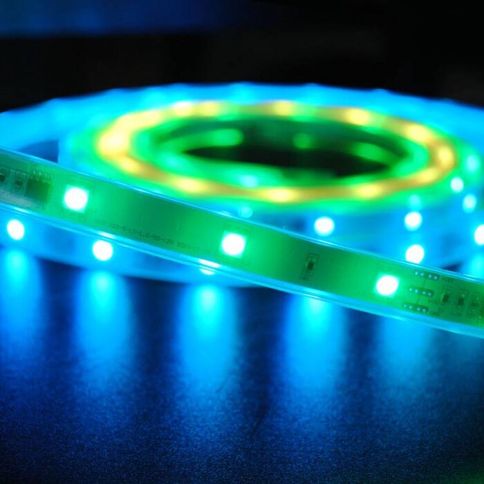 LED en Bande 30 LED/m RVB Digital Étanche - par 50cm