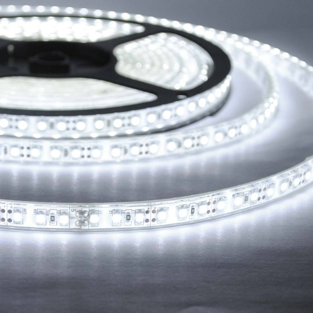 https://cdn.webshopapp.com/shops/1680/files/11884341/striscia-led-impermeabile-120-led-m-bianco-per-50c.jpg