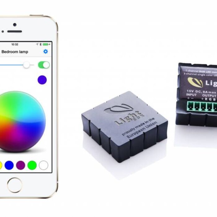 Controllore RGB Bluetooth Wireless - Collegamento Bluetooth Con Iphone e Smartphone Android