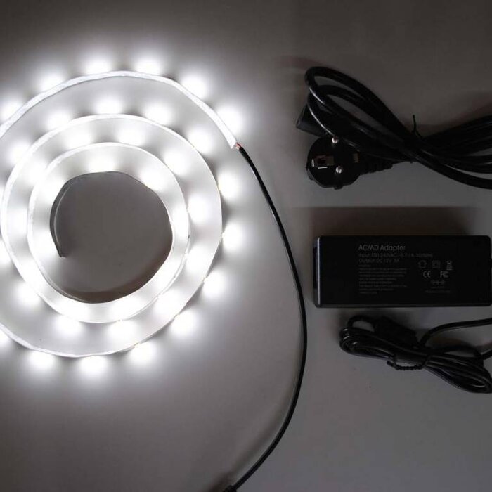 Bande LED Blanc 5630 30 LED / m Kit