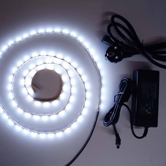 Kalt Weiß 60 LED / m Komplett