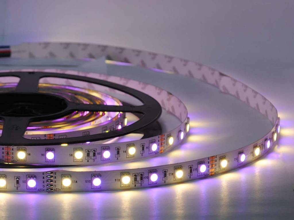 Tira LED RGB-WW 60 LED/m Juego completo