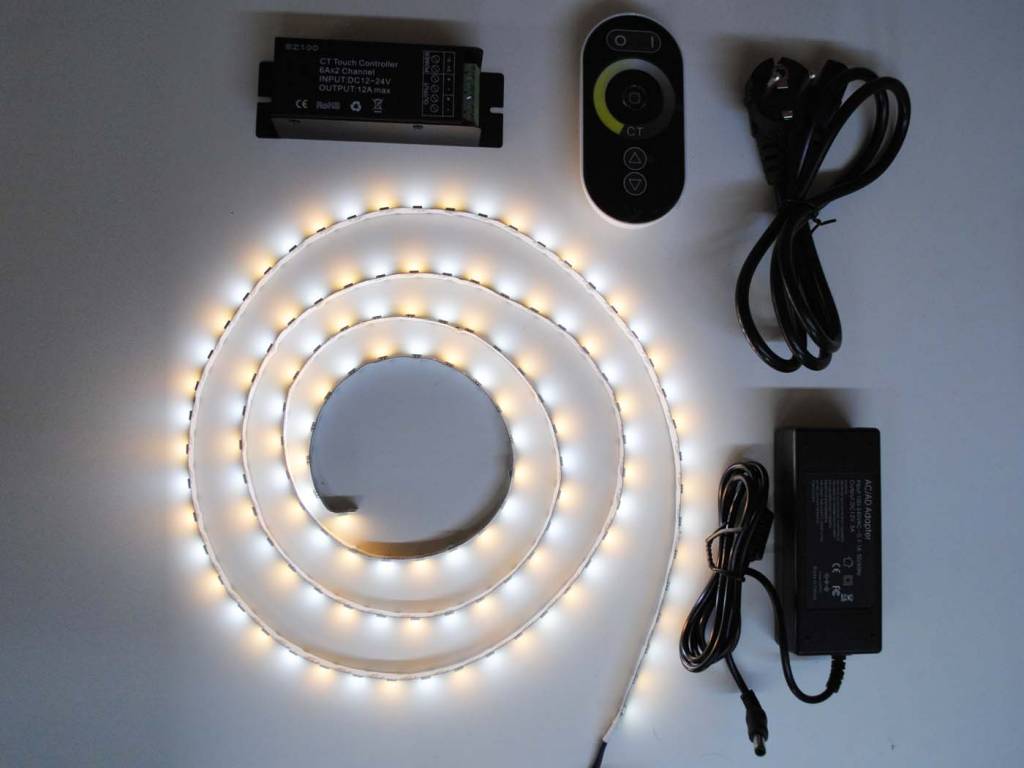 Striscia LED temperatura di colore regolabile Set completo