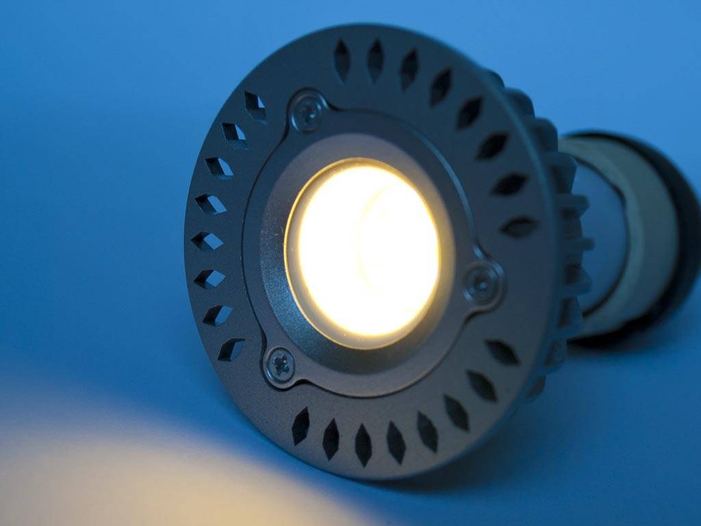 GU10 COB LED Spot LM35 3.5 Vatios 110-230 Volt Regulable