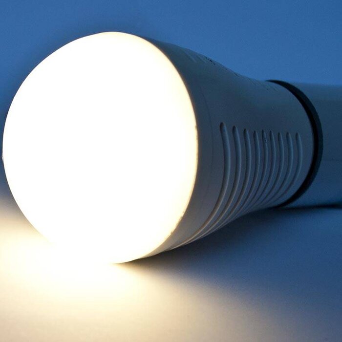 Bombilla LED E27 LMB2 110-230V 7 Vatios