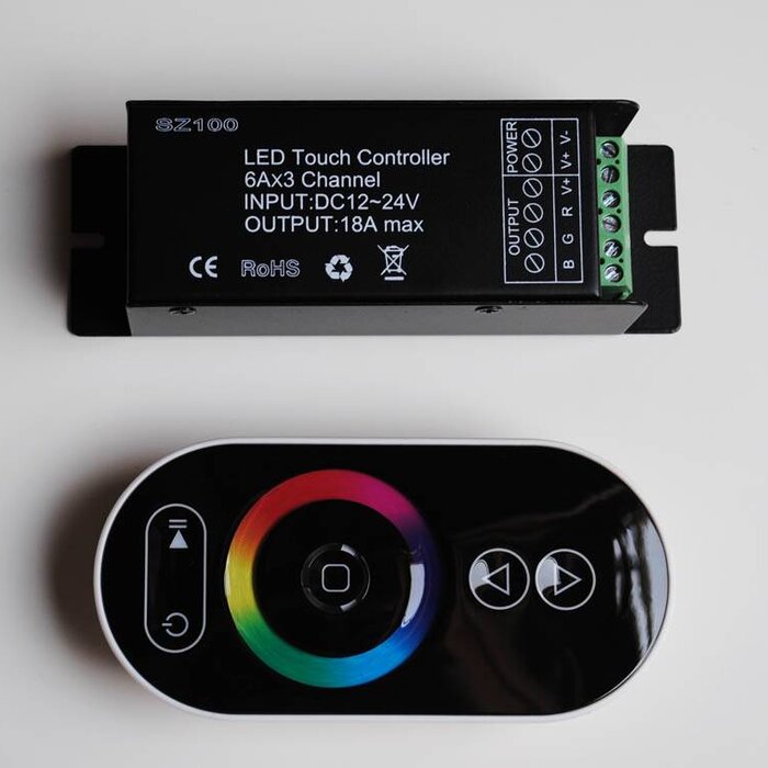 Controlador RGB con control remoto con rueda táctil - Negro - 6 Key