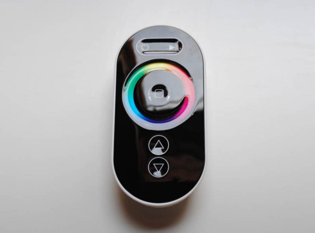 RGB Controller für RGB LED Streifen mit Touch-Fernbedienung - Schwarz - 6 Key