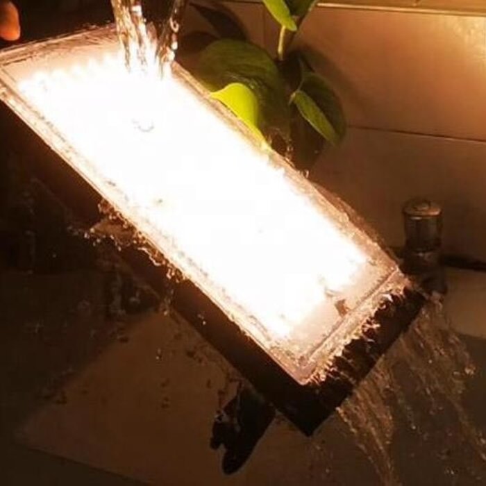 Lampada a led per orticoltura IP65 100W 243 umol/s