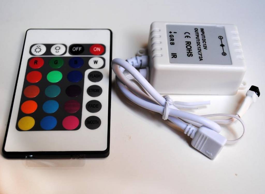 RGB Controller für RGB LED Streifen mit IR Fernbedienung