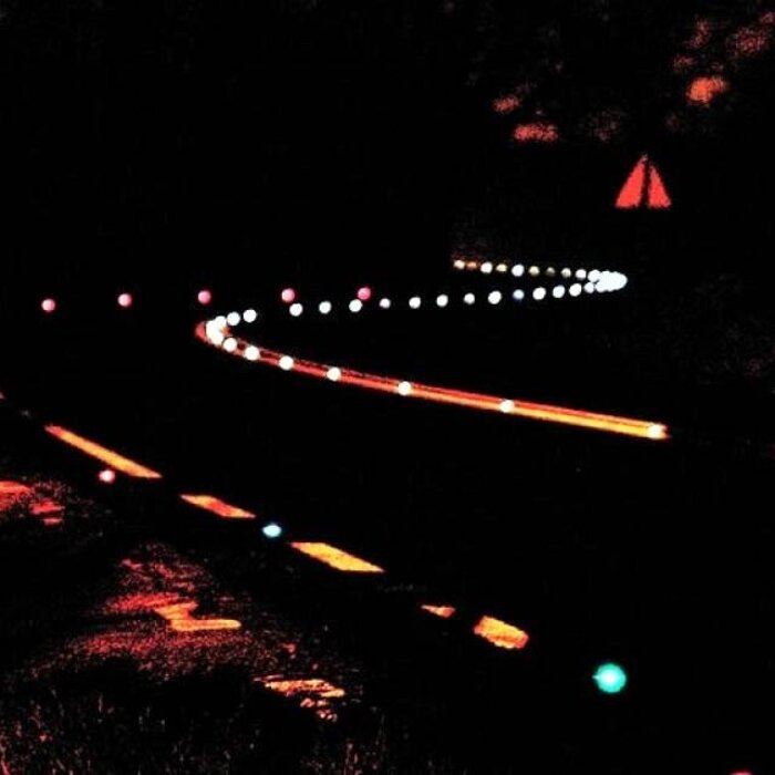 Solar road stud with LEDs - Cat's eye solar powered